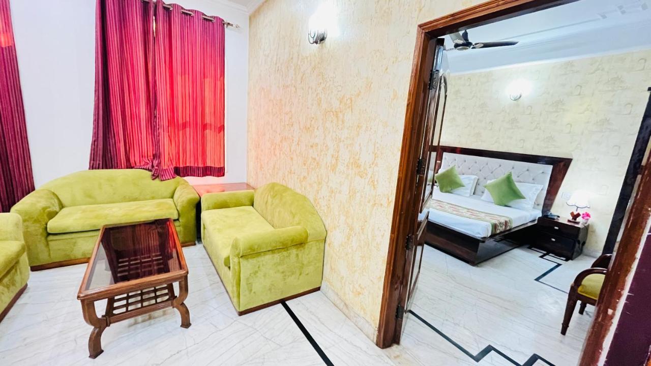 Hotel Starline Sector 28 Gurgaon Zewnętrze zdjęcie
