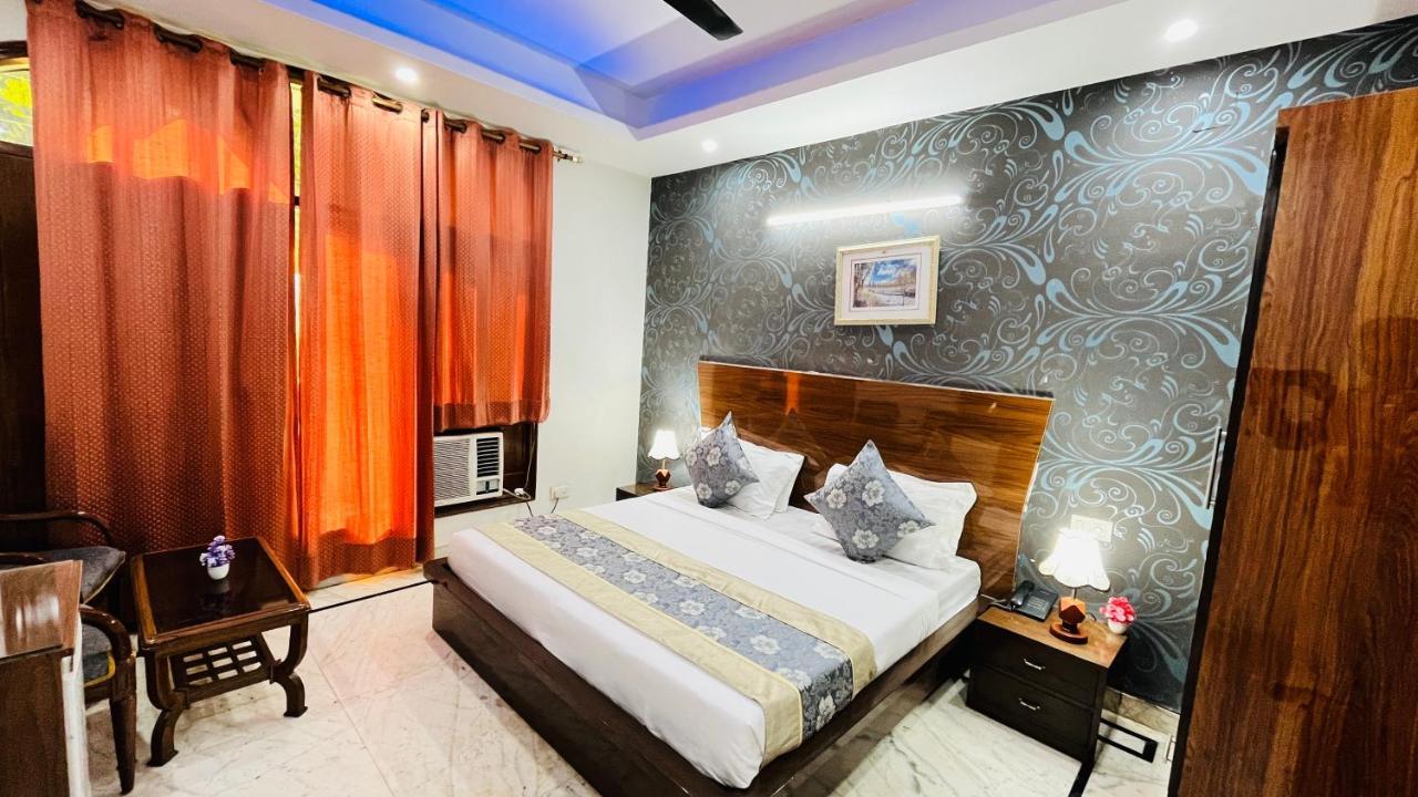 Hotel Starline Sector 28 Gurgaon Zewnętrze zdjęcie