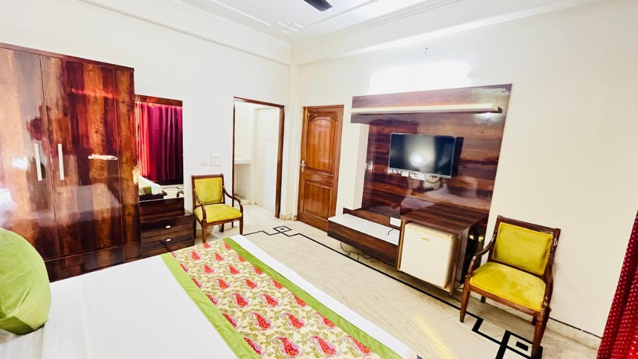 Hotel Starline Sector 28 Gurgaon Zewnętrze zdjęcie
