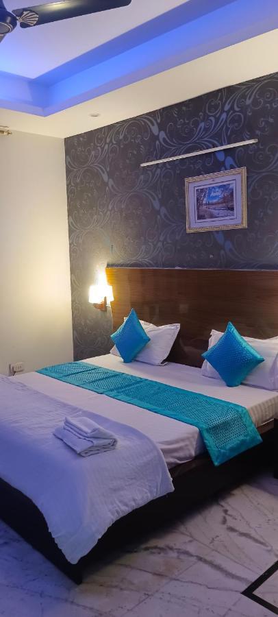 Hotel Starline Sector 28 Gurgaon Zewnętrze zdjęcie